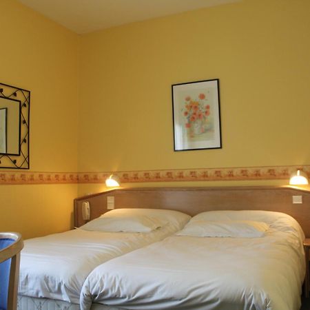 Hotel Des Bains Lancieux Quarto foto