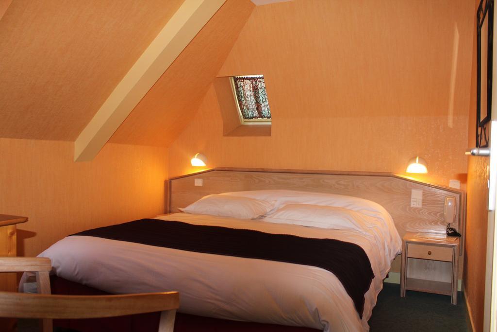 Hotel Des Bains Lancieux Quarto foto